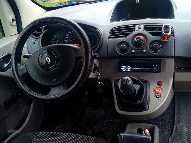 Синій Рено Кєнгу, об'ємом двигуна 1.5 л та пробігом 247 тис. км за 5400 $, фото 1 на Automoto.ua