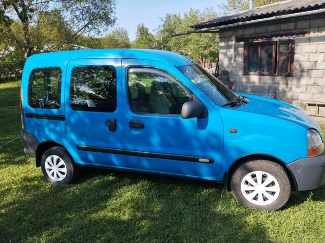 Синий Рено Кенгу, объемом двигателя 0 л и пробегом 300 тыс. км за 2600 $, фото 1 на Automoto.ua