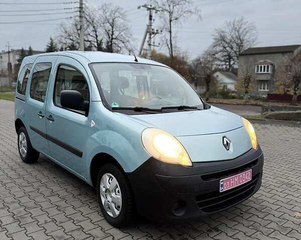 Синій Рено Кєнгу, об'ємом двигуна 1.6 л та пробігом 205 тис. км за 6600 $, фото 1 на Automoto.ua