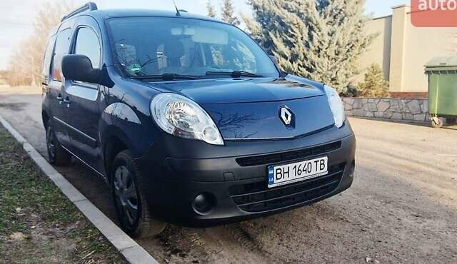 Синий Рено Кенгу, объемом двигателя 1.6 л и пробегом 187 тыс. км за 7500 $, фото 1 на Automoto.ua