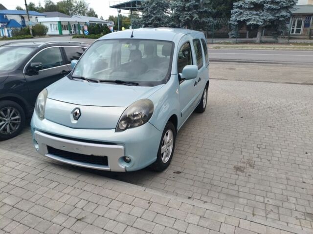 Синий Рено Кенгу, объемом двигателя 0 л и пробегом 228 тыс. км за 7635 $, фото 1 на Automoto.ua