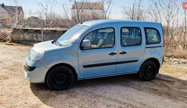 Синій Рено Кєнгу, об'ємом двигуна 1.5 л та пробігом 249 тис. км за 7600 $, фото 1 на Automoto.ua