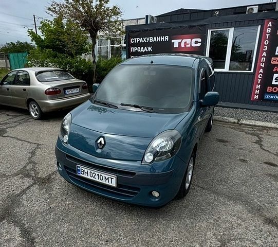 Синий Рено Кенгу, объемом двигателя 1.46 л и пробегом 296 тыс. км за 7199 $, фото 1 на Automoto.ua