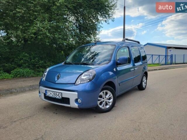 Синий Рено Кенгу, объемом двигателя 0 л и пробегом 215 тыс. км за 7500 $, фото 1 на Automoto.ua