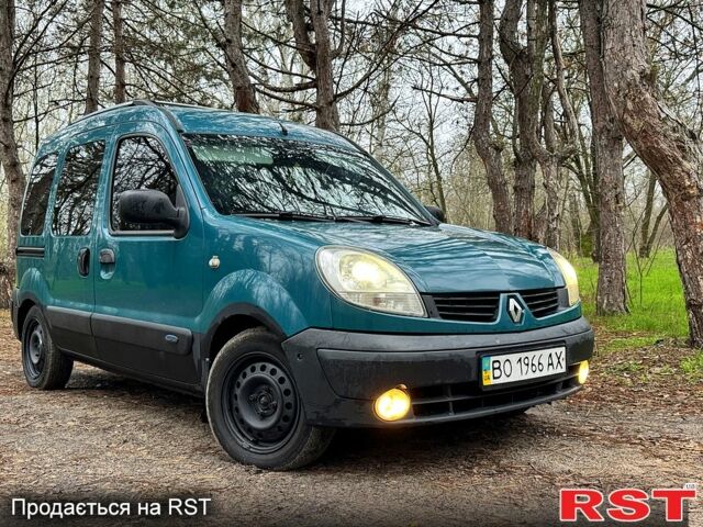 Зеленый Рено Кенгу, объемом двигателя 1.5 л и пробегом 459 тыс. км за 2999 $, фото 1 на Automoto.ua