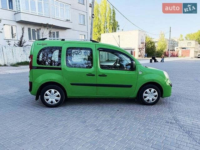 Зеленый Рено Кенгу, объемом двигателя 1.5 л и пробегом 210 тыс. км за 7300 $, фото 1 на Automoto.ua