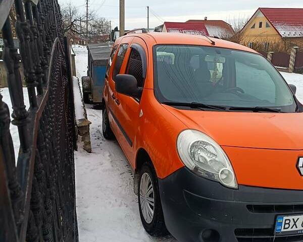 Оранжевый Рено Кенгу, объемом двигателя 1.46 л и пробегом 270 тыс. км за 5000 $, фото 1 на Automoto.ua