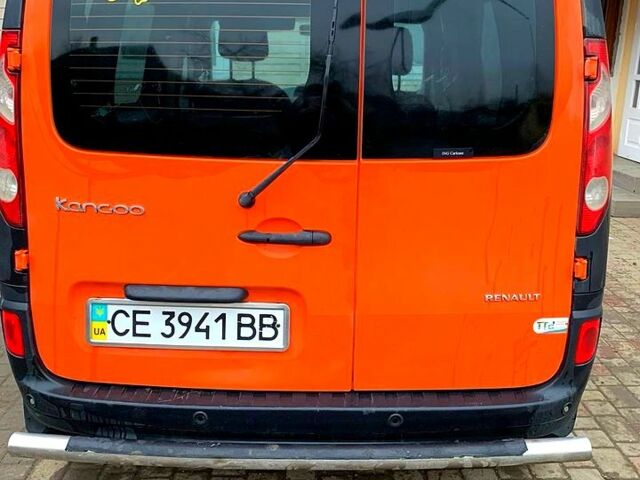 Оранжевый Рено Кенгу, объемом двигателя 1.5 л и пробегом 205 тыс. км за 5800 $, фото 1 на Automoto.ua