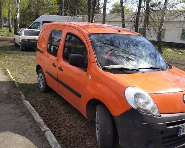 Рено Кенгу 2010 в Мукачеве на Automoto.ua Оранжевый Рено Кенгу, объемом двигателя 1.5 л и пробегом 215 тыс. км за 4100 $, фото 1 на Automoto.ua
