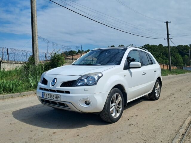 Білий Рено Колеос, об'ємом двигуна 2 л та пробігом 231 тис. км за 9300 $, фото 1 на Automoto.ua