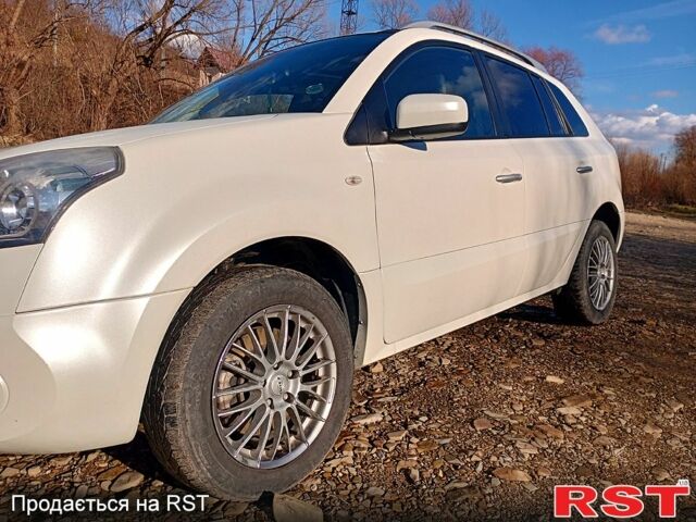 Белый Рено Колеос, объемом двигателя 2 л и пробегом 298 тыс. км за 9200 $, фото 1 на Automoto.ua