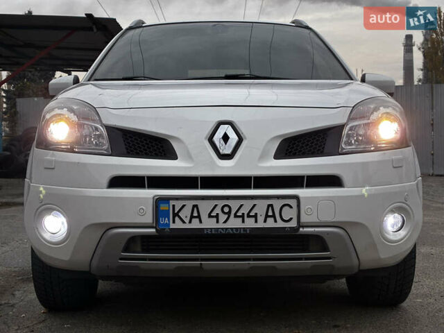 Рено Колеос 2011 в Киеве на Automoto.ua Белый Рено Колеос, объемом двигателя 2 л и пробегом 221 тыс. км за 8200 $, фото 1 на Automoto.ua