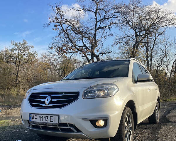 Білий Рено Колеос, об'ємом двигуна 2 л та пробігом 260 тис. км за 9500 $, фото 1 на Automoto.ua