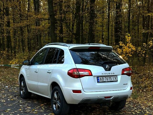 Рено Колеос 2011 в Ильинцах на Automoto.ua Белый Рено Колеос, объемом двигателя 2 л и пробегом 231 тыс. км за 10600 $, фото 1 на Automoto.ua