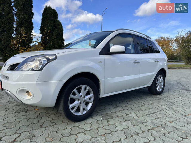 Белый Рено Колеос, объемом двигателя 2 л и пробегом 167 тыс. км за 9700 $, фото 1 на Automoto.ua
