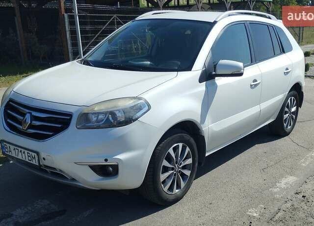 Белый Рено Колеос, объемом двигателя 2 л и пробегом 259 тыс. км за 10700 $, фото 1 на Automoto.ua