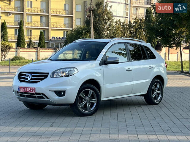 Білий Рено Колеос, об'ємом двигуна 2 л та пробігом 248 тис. км за 11900 $, фото 1 на Automoto.ua