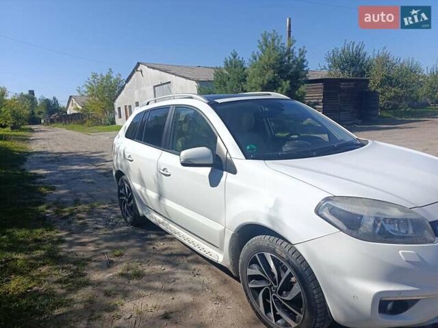 Белый Рено Колеос, объемом двигателя 2 л и пробегом 240 тыс. км за 10200 $, фото 1 на Automoto.ua