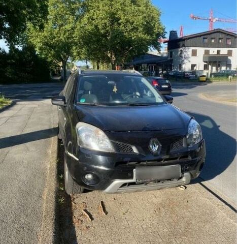 Черный Рено Колеос, объемом двигателя 2 л и пробегом 306 тыс. км за 3500 $, фото 1 на Automoto.ua