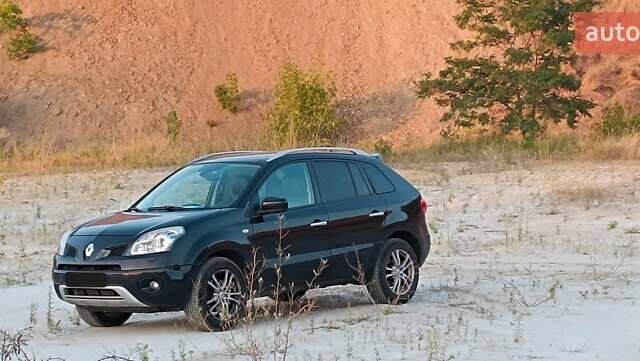Черный Рено Колеос, объемом двигателя 2 л и пробегом 305 тыс. км за 9600 $, фото 1 на Automoto.ua