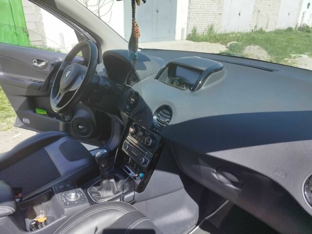 Сірий Рено Колеос, об'ємом двигуна 2 л та пробігом 180 тис. км за 11500 $, фото 1 на Automoto.ua
