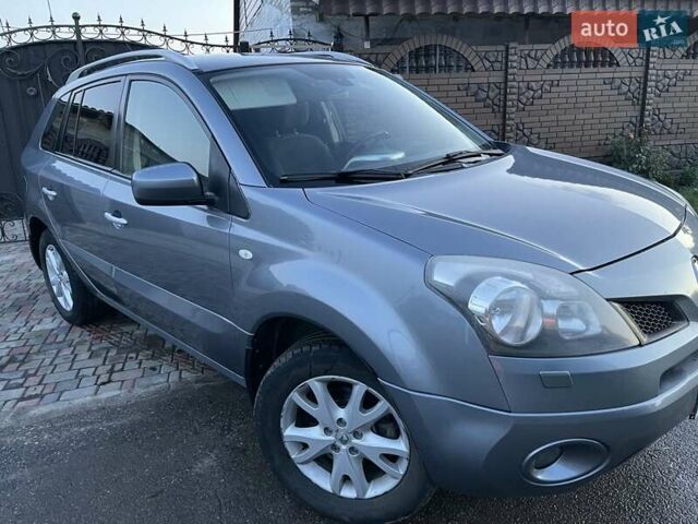 Серый Рено Колеос, объемом двигателя 2.45 л и пробегом 199 тыс. км за 8400 $, фото 1 на Automoto.ua