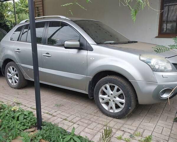 Сірий Рено Колеос, об'ємом двигуна 2.5 л та пробігом 244 тис. км за 8900 $, фото 1 на Automoto.ua