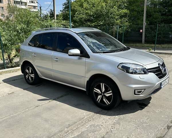 Сірий Рено Колеос, об'ємом двигуна 2 л та пробігом 85 тис. км за 11900 $, фото 1 на Automoto.ua