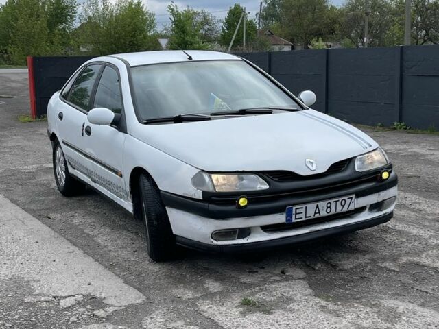 Белый Рено Лагуна, объемом двигателя 0 л и пробегом 205 тыс. км за 900 $, фото 1 на Automoto.ua