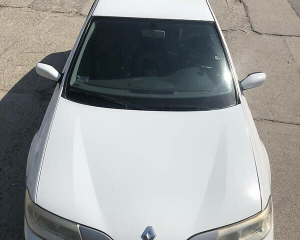 Білий Рено Лагуна, об'ємом двигуна 1.9 л та пробігом 380 тис. км за 4100 $, фото 1 на Automoto.ua