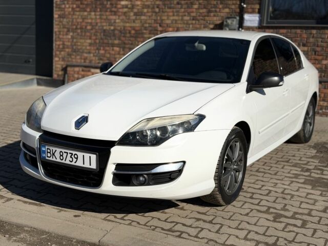 Белый Рено Лагуна, объемом двигателя 1.5 л и пробегом 1 тыс. км за 6200 $, фото 1 на Automoto.ua