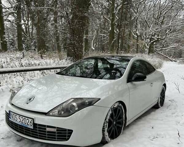 Рено Лагуна 2010 в Виннице на Automoto.ua Белый Рено Лагуна, объемом двигателя 2.02 л и пробегом 210 тыс. км за 6500 $, фото 1 на Automoto.ua