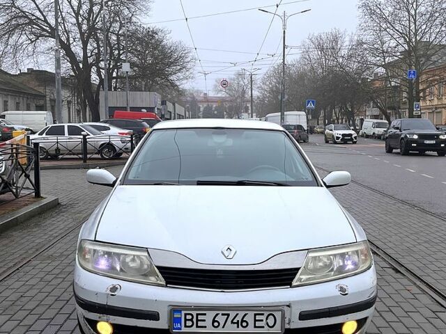 Белый Рено Лагуна, объемом двигателя 1.9 л и пробегом 0 тыс. км за 2500 $, фото 1 на Automoto.ua