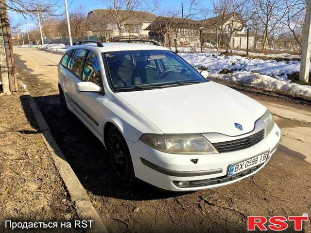 Белый Рено Лагуна, объемом двигателя 2.2 л и пробегом 296 тыс. км за 4000 $, фото 1 на Automoto.ua