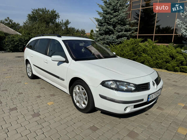 Белый Рено Лагуна, объемом двигателя 2 л и пробегом 241 тыс. км за 4900 $, фото 1 на Automoto.ua