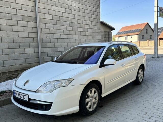 Білий Рено Лагуна, об'ємом двигуна 2 л та пробігом 370 тис. км за 5300 $, фото 1 на Automoto.ua