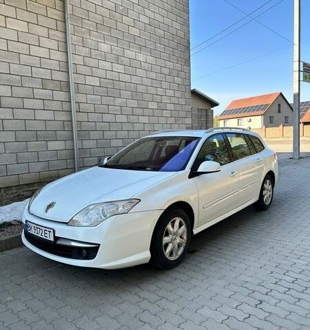 Белый Рено Лагуна, объемом двигателя 2 л и пробегом 390 тыс. км за 5900 $, фото 1 на Automoto.ua