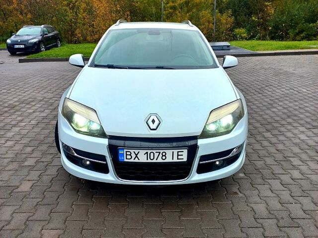 Білий Рено Лагуна, об'ємом двигуна 2 л та пробігом 274 тис. км за 6100 $, фото 1 на Automoto.ua