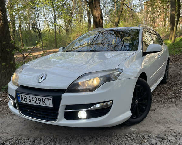 Белый Рено Лагуна, объемом двигателя 1.5 л и пробегом 247 тыс. км за 7100 $, фото 1 на Automoto.ua