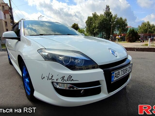 Білий Рено Лагуна, об'ємом двигуна 1.5 л та пробігом 175 тис. км за 8500 $, фото 1 на Automoto.ua