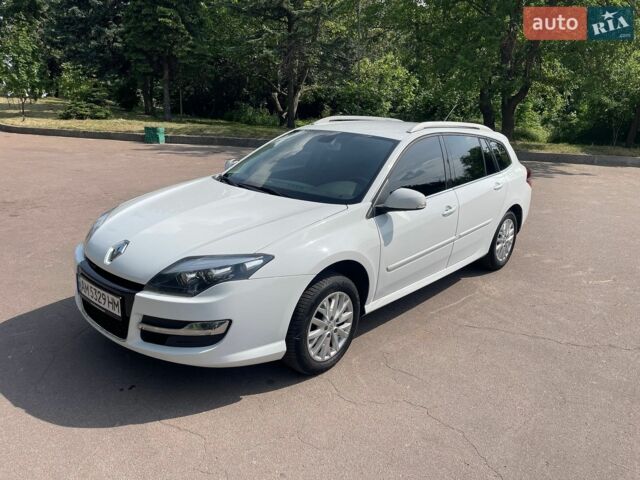 Білий Рено Лагуна, об'ємом двигуна 1.5 л та пробігом 243 тис. км за 8000 $, фото 1 на Automoto.ua