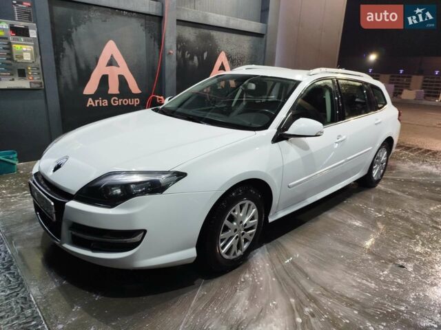Білий Рено Лагуна, об'ємом двигуна 1.5 л та пробігом 251 тис. км за 8000 $, фото 1 на Automoto.ua