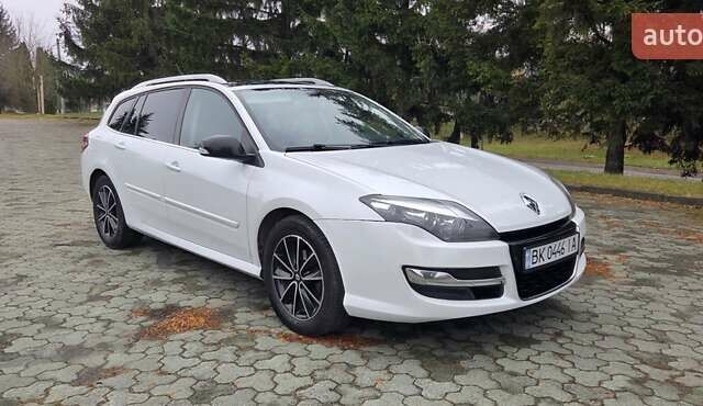 Білий Рено Лагуна, об'ємом двигуна 1.5 л та пробігом 222 тис. км за 8499 $, фото 1 на Automoto.ua