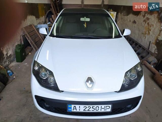 Білий Рено Лагуна, об'ємом двигуна 1.5 л та пробігом 360 тис. км за 5900 $, фото 1 на Automoto.ua