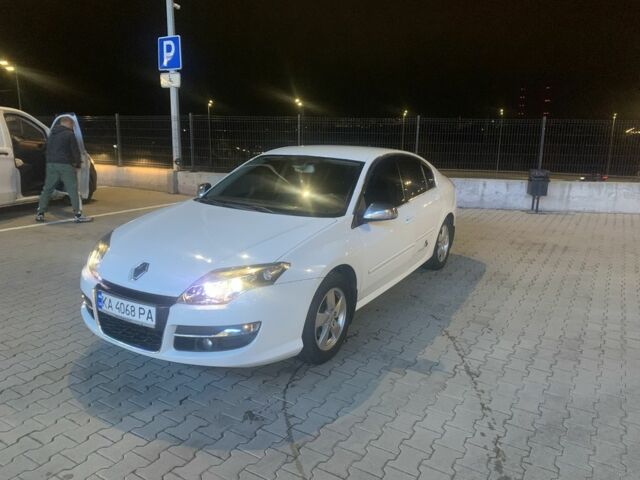 Белый Рено Лагуна, объемом двигателя 1.5 л и пробегом 255 тыс. км за 8200 $, фото 1 на Automoto.ua