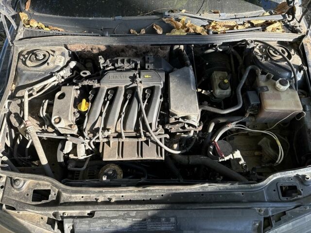 Бежевый Рено Лагуна, объемом двигателя 1.6 л и пробегом 100 тыс. км за 300 $, фото 1 на Automoto.ua