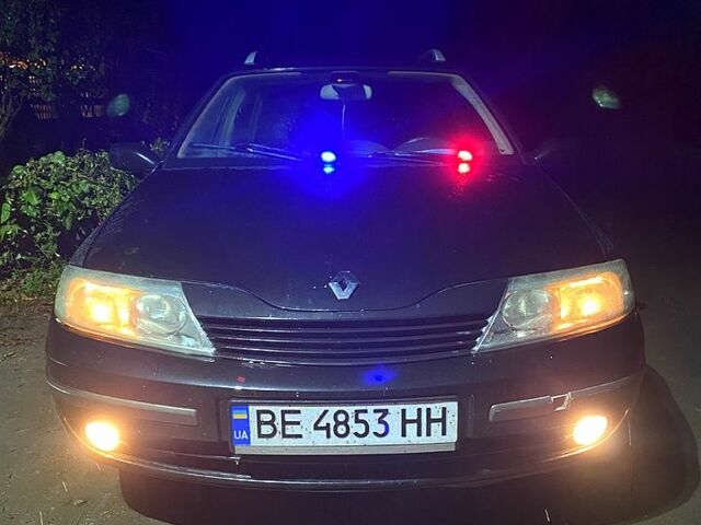 Черный Рено Лагуна, объемом двигателя 2 л и пробегом 300 тыс. км за 3700 $, фото 1 на Automoto.ua