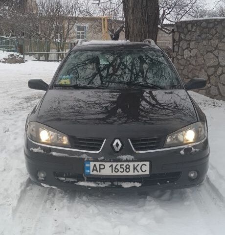 Черный Рено Лагуна, объемом двигателя 2.2 л и пробегом 300 тыс. км за 3300 $, фото 1 на Automoto.ua