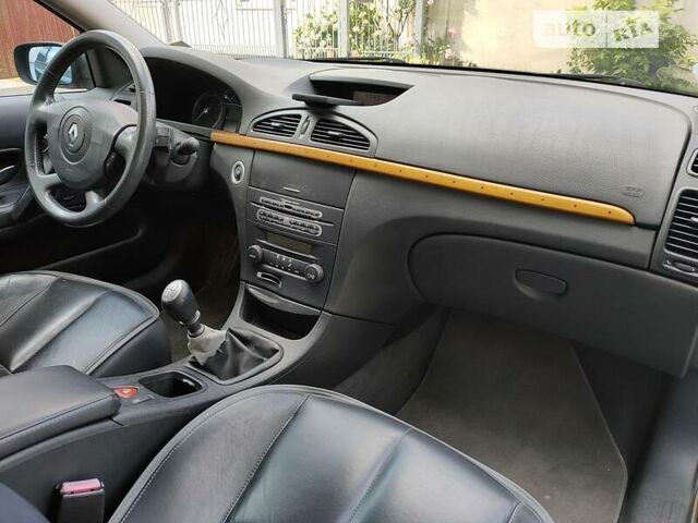 Черный Рено Лагуна, объемом двигателя 2.2 л и пробегом 290 тыс. км за 4999 $, фото 1 на Automoto.ua