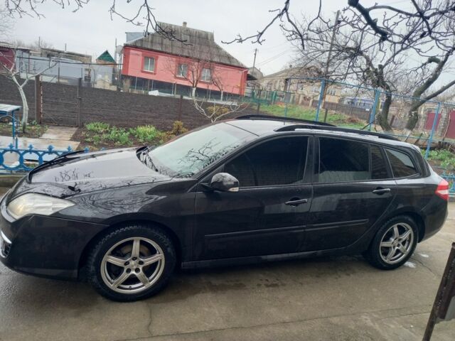 Черный Рено Лагуна, объемом двигателя 2 л и пробегом 309 тыс. км за 7500 $, фото 1 на Automoto.ua